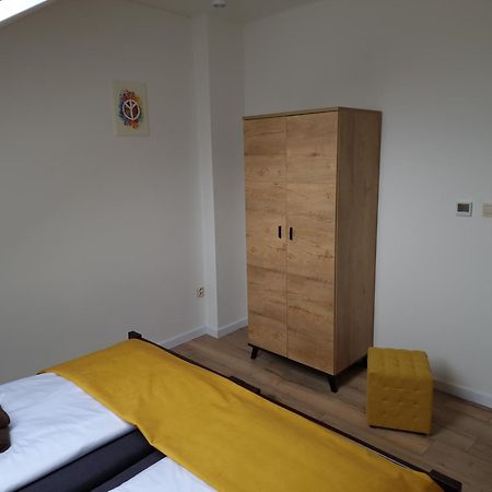 Bird House Hotell Prešov Eksteriør bilde