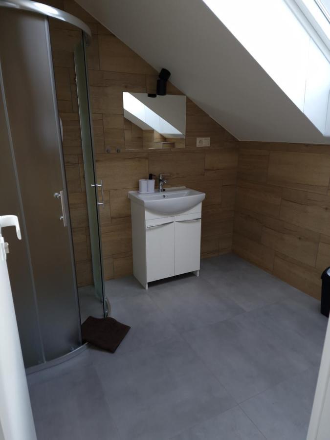 Bird House Hotell Prešov Eksteriør bilde