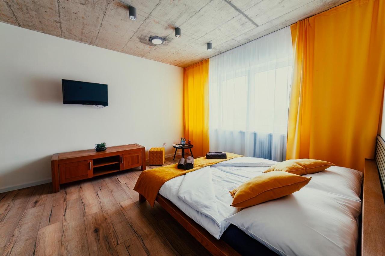 Bird House Hotell Prešov Eksteriør bilde